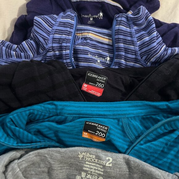 10 Women's Base Layer Wool Tops Size Medium - Picture 2 of 7